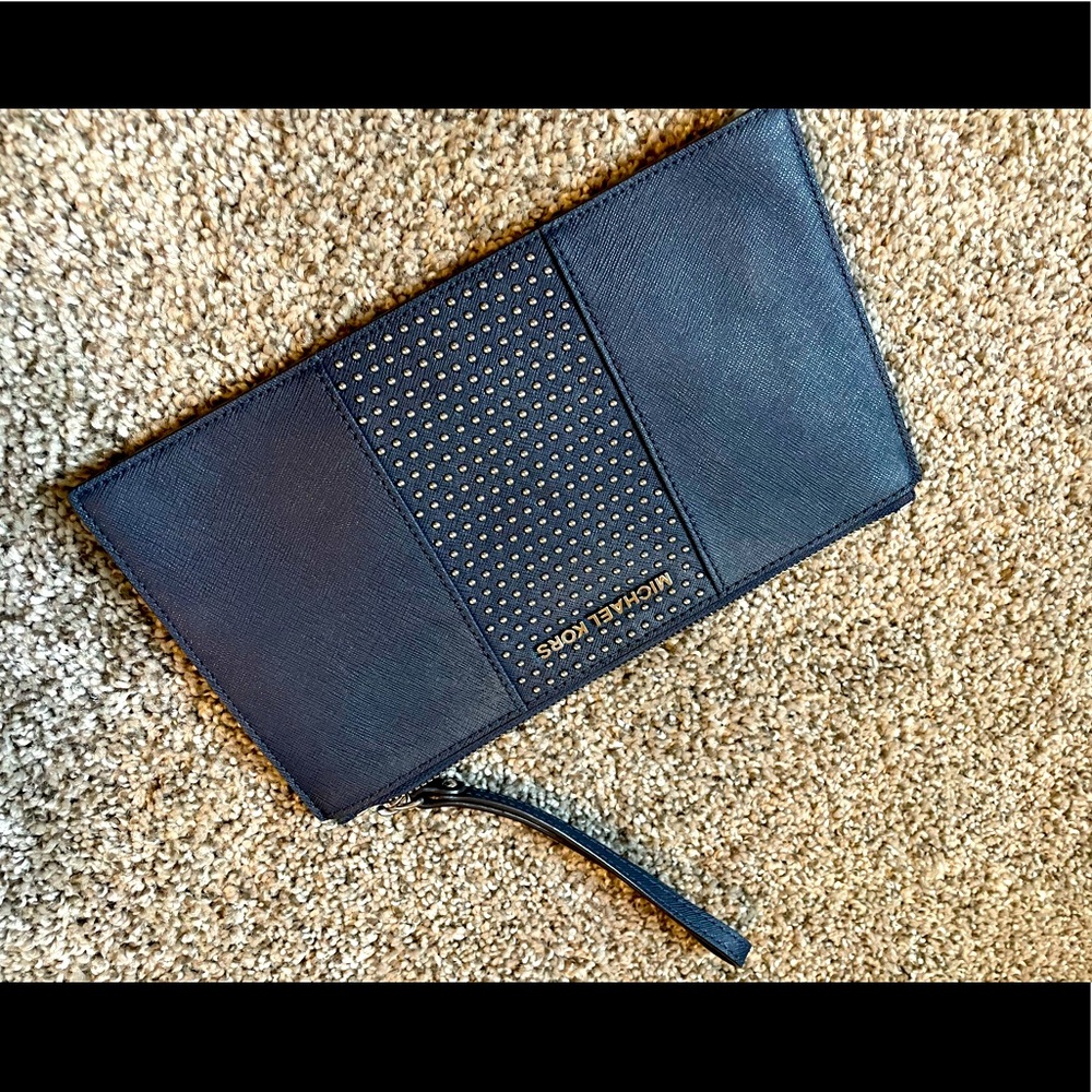 Michael Kors large wristlet